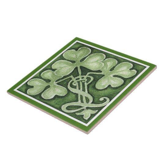 Schönes grünes Kleeblatt Irish Celtic Clovers Fliese (Seite)