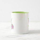 Schönes grünes Monogramm mit Apfel-Blume Zweifarbige Tasse (Mittel)