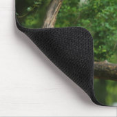 Schönes, handgefertigtes Gibbon auf einem Baum Mousepad (Ecke)