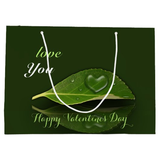 Schönes, herzförmiges Wassertropfen auf der linken Große Geschenktüte (Rückseite)