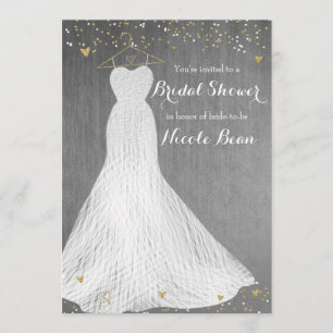 Schönes Kleid auf Gold Hanger Brautparty Einladung