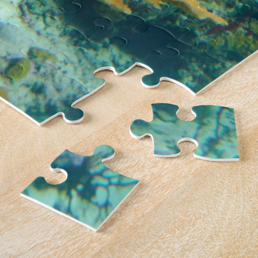 Schönes Korallenriff Oben und unterhalb des Puzzle (Seite)