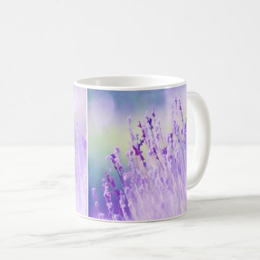 Schönes Lavendel Blume Feld oder Wiese Lila Kaffeetasse (VorderseiteRechts)