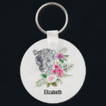 Schönes Leopard Head Portrait in Wasserfarbe Schlüsselanhänger<br><div class="desc">Eine Schlüsselkette mit einer schönen Abbildung mit einem grauen,  schwarz-weißen Leopardenportrait. Dieses hübsche Tier ist von einer tropischen Blume umgeben. Elegant,  exotisch und schön.</div>
