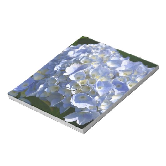 Schönes Licht blauer Hydrangea Bush Notizblock (Rotiert)