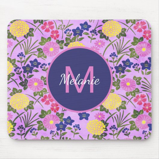 Schönes lila vintage Blumenmuster Monogramm Mousepad (Vorne)