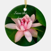 Schönes Lotus Blume Foto Save the Date Keramik Ornament (Vorne)