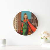 schönes Mädchen der 40er Jahre Große Wanduhr (Zuhause)