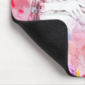 Schönes Mädchen mit einem Blumenstrauß der Blumen Mousepad (Ecke)