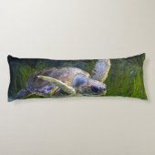 Schönes Meeresschildkrötenschwimmen Seitenschläferkissen (Rückseite)