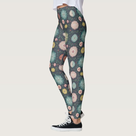 Schönes mehrfarbiges Blumenmuster Leggings (Links)