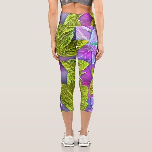 Schönes modernes Leafy-Muster Capri Leggings (Rückseite)
