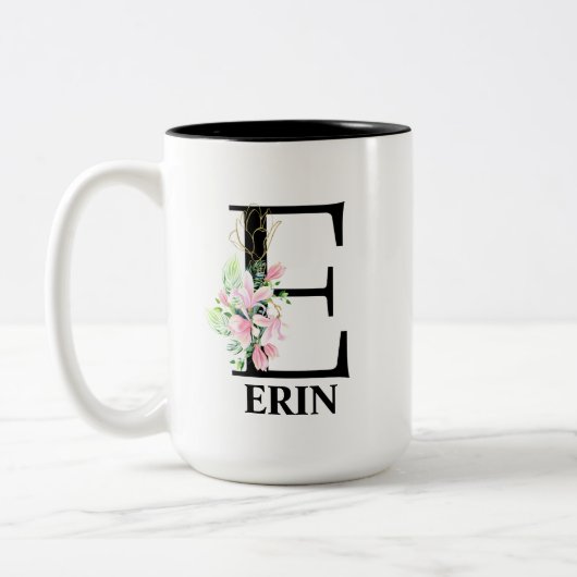Schönes monogrammiertes Initial E Zweifarbige Tasse (Links)