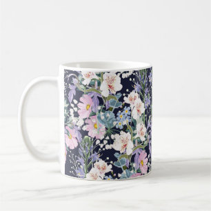 Schönes nahtloses Federmuster mit wilder Blume Kaffeetasse