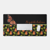 Schönes Orange Schmetterlingsmuster mit Namen Schreibtischunterlage (Tastatur & Maus)