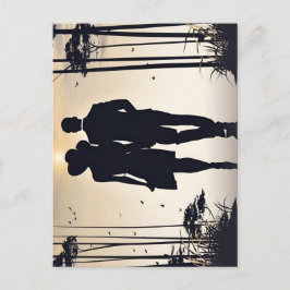 Schönes Paar beim Wandern in Sonnenuntergang Postkarte