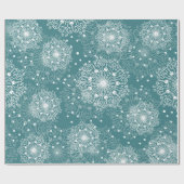 schönes Packpapier mit Schneeflocken im Winter (Flach)