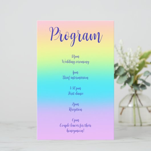 Schönes Pastel Rainbow Gradient Wedding Program (Stehend Vorderseite)