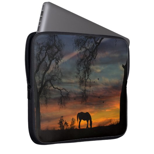 Schönes Pferd im Südwesten Laptop-Sieb Laptopschutzhülle (Vorne Rechts)