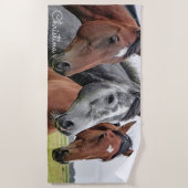 Schönes Pferd Personalisiertes Badetuch (Vorderseite)