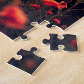 Schönes Pferd Stehend in einer lebendigen Wiese an Puzzle (Seite)