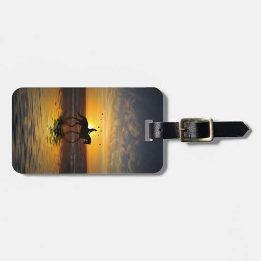 Schönes Pferd und Reiter am Strand Gepäckanhänger (Vorderseite horizontal)