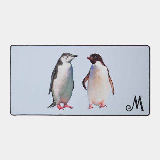 Schönes Pinguin-Paar und Monogramm Schreibtischunterlage (Vorderseite)