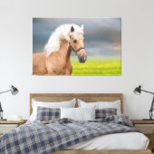 Schönes Portrait Palomino Pferd mit Long Mane Leinwanddruck (Insitu (Schlafzimmer))