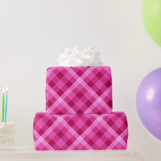 Schönes rosa Magenta Kariertes Wrapping Paper Geschenkpapier (Partygeschenke)