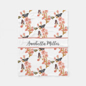 Schönes rosa Schmetterlingsmuster Kinder Name Fleecedecke (Vorderseite)