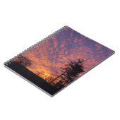 Schönes rosafarbenes Orangenwolken Sonnenaufgang F Notizblock (Linke Seite)