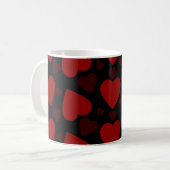Schönes rotes Herzmuster auf schwarz Kaffeetasse (Vorderseite Links)
