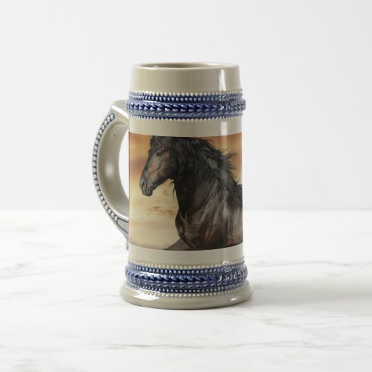 Schönes Schwarzes Pferd Bierglas (Vorderseite Links)