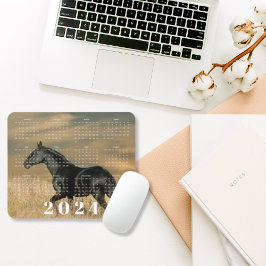 Schönes Schwarzes Pferd im Sonnenuntergang 2024 Ja Mousepad