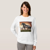 Schönes Schwarzes Pferd T-Shirt (Vorne ganz)