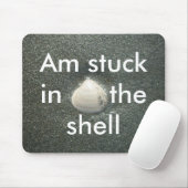 Schönes Seashell im Sand: Ein Salty Souvenir Mousepad (Mit Mouse)