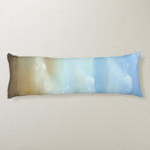 Schönes Skyscape mit flaumigen Wolken Seitenschläferkissen (Rückseite)