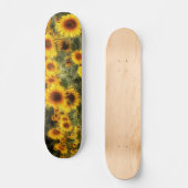 Schönes Sonnenblumenfeld-Foto Skateboard (Vorderseite)