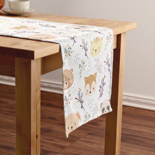 Schönes Tierkopfmuster und Blumenmuster Kurzer Tischläufer (Beispiel)