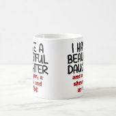 Schönes Tochter-Gewehr-Schaufel-Alibi-lustige Kaffeetasse (Mittel)