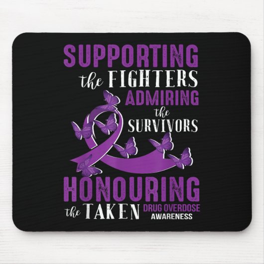 Schönes und unterstützendes Arzneimittelüberdosier Mousepad (Vorne)