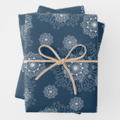 schönes Verpackungspapier mit Schneeflocken im Win Geschenkpapier Set (Beispiel)