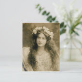 Schönes Vintages Mädchen Postkarte (Stehend Vorderseite)