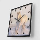 Schönes Weiß Pferd im Schnee-Foto Quadratische Wanduhr (Winkel)