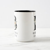 Schönes weißes Blumengold Akzente Monogramm B Zweifarbige Tasse (Mittel)