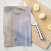 Schönes Weißes Pferd Galloping im Schnee Geschirrtuch (Viertel Falte)