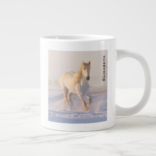 Schönes Weißes Pferd Galloping im Schnee Jumbo-Tasse (Rechts)