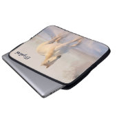 Schönes Weißes Pferd Galloping im Schnee Laptopschutzhülle (Vorne Knopf)
