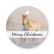 Schönes Weißes Pferd Galopp im Schnee Weihnachten