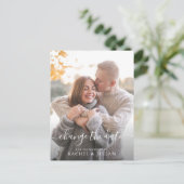 Schönes, weißes Skript ändert das Datum Postkarte (Stehend Vorderseite)